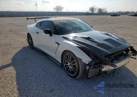 2018 Nissan Gt-R Pure z USA, uszkodzony, nr VIN JN1AR5EF1JM710090
